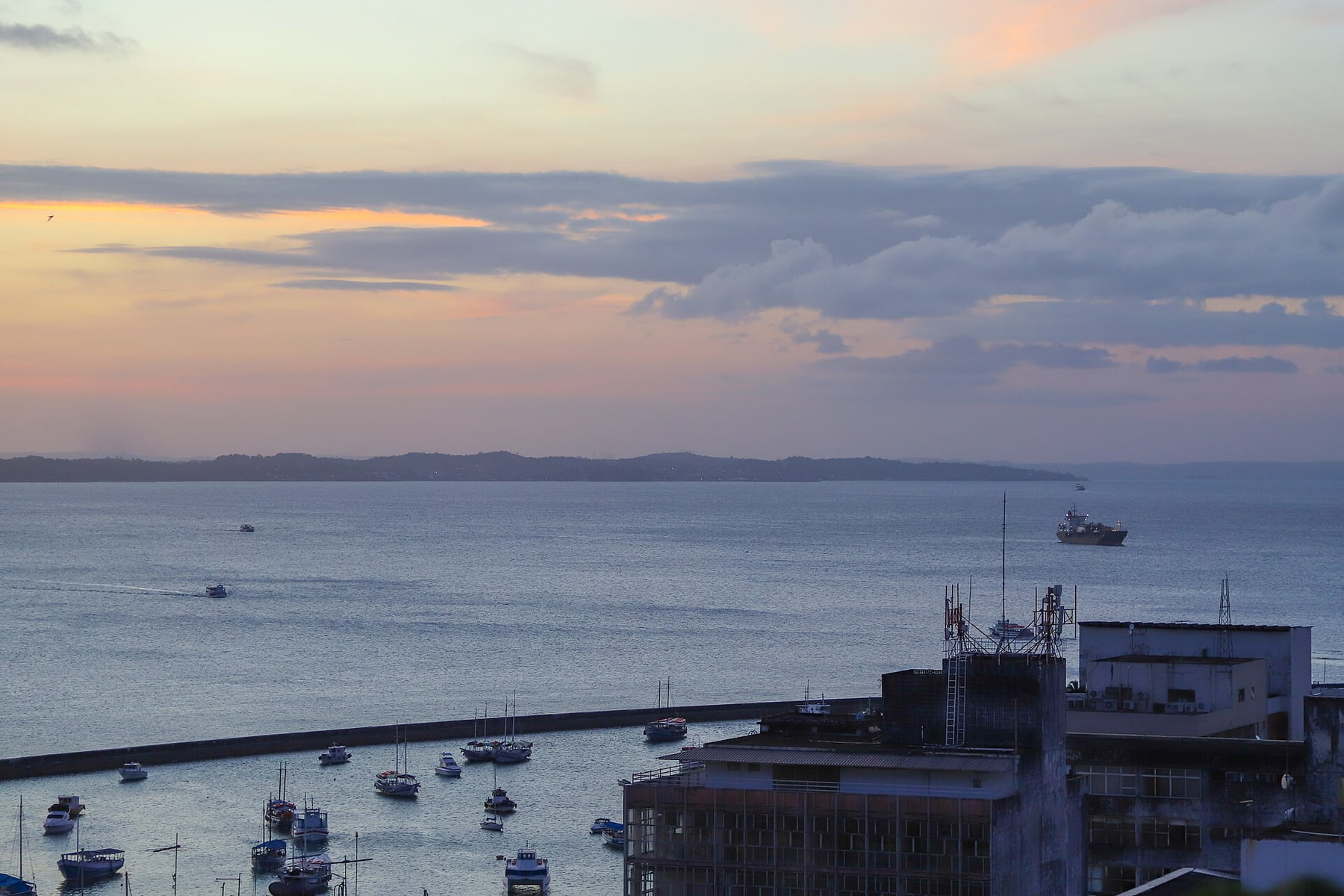 Allerheiligenbucht mit Inseln am Horizont
